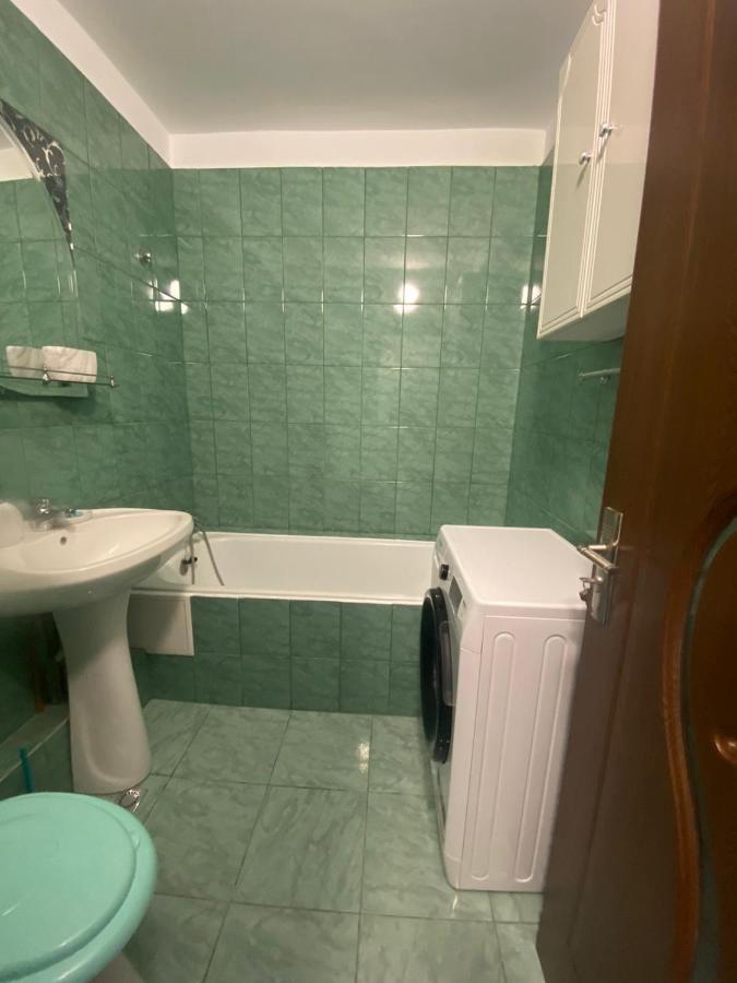 Studio-Ion Mihalache-Bucuresti Exteriör bild